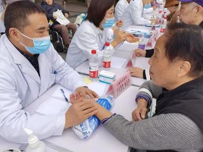 暖心!寶山這里開展康復健康咨詢活動